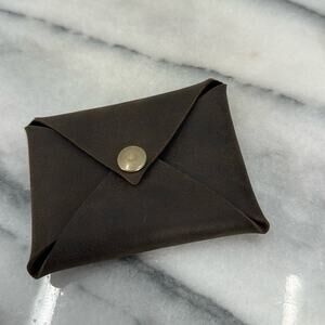 Howl leather goods coin purse
